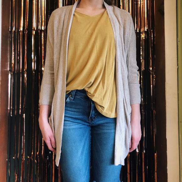 Cardigan - Picture 2 of 2